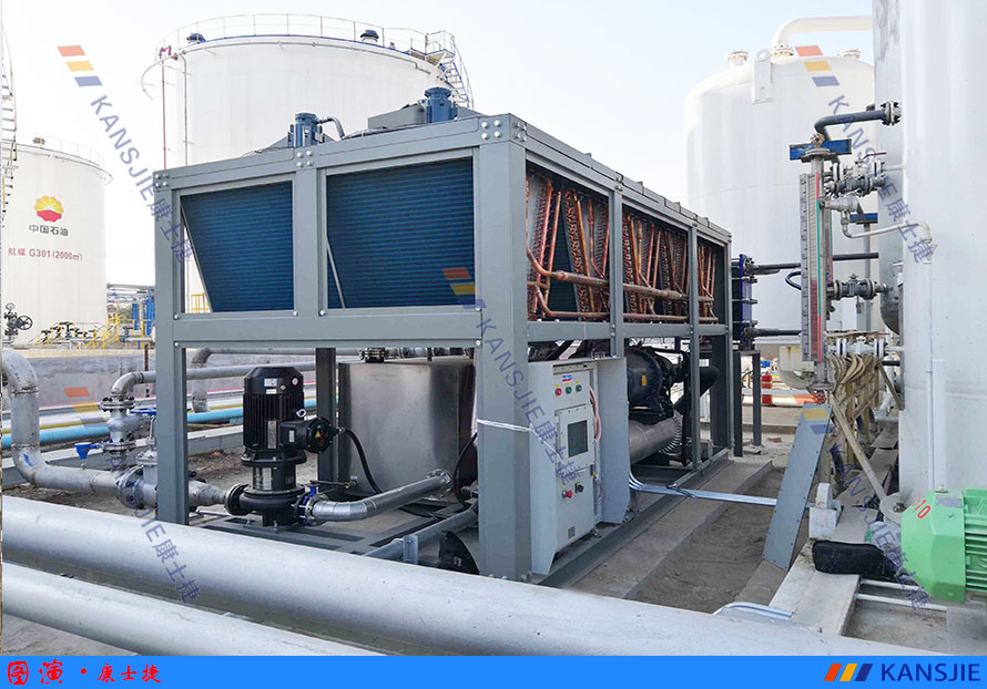 石化行業(yè)用制冷機(jī)組現(xiàn)場(chǎng)